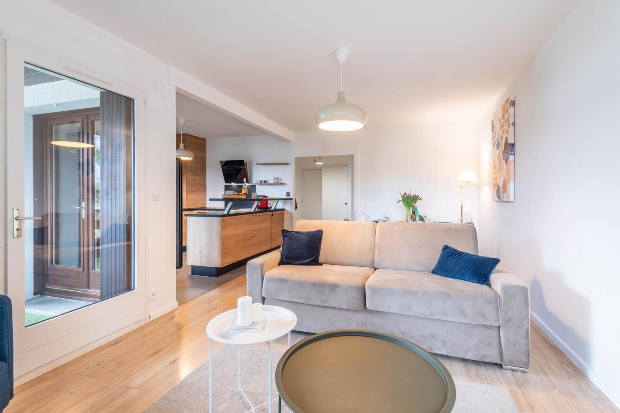 Bel Apt Terrasse A 2 Pas Du Lac Севрие Экстерьер фото